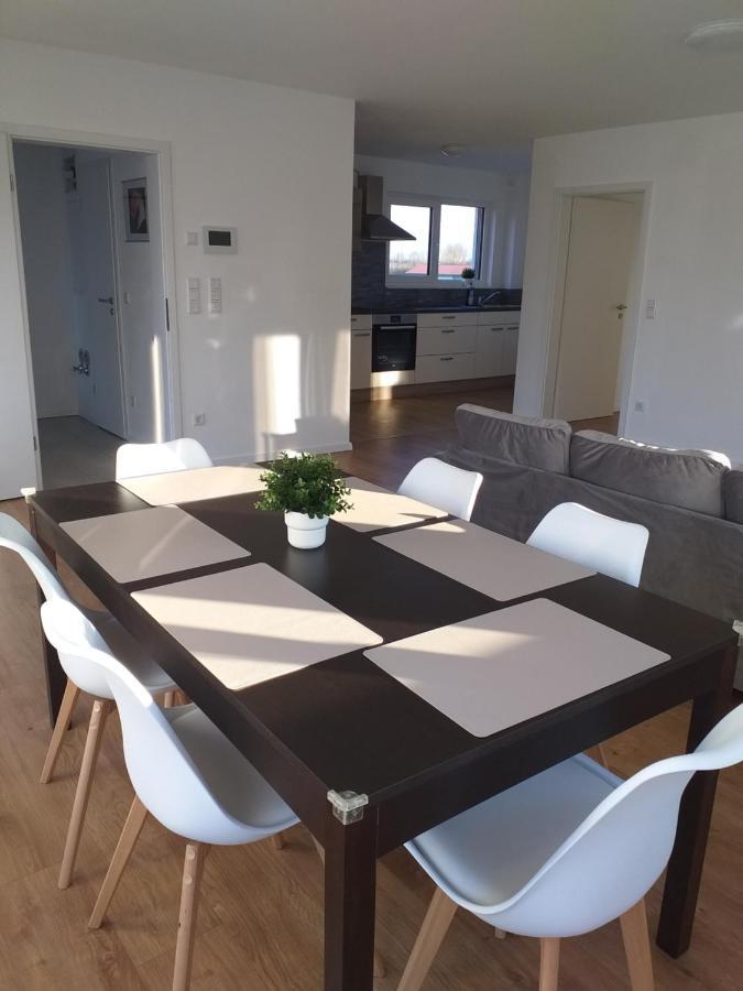 Neubau Appartement Mit Terasse, Privater Eingang,Parkplatz,Kueche Fürth エクステリア 写真